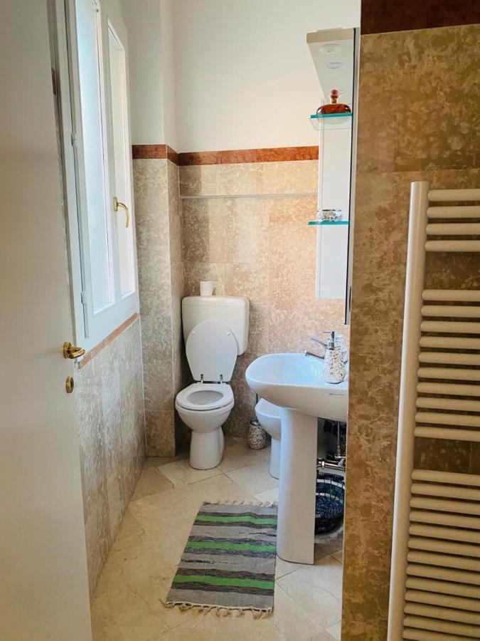 Veba Ferrara Centro Apartment ภายนอก รูปภาพ